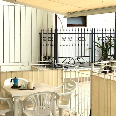 N219 - Numana, Ampio Bilocale In Centro Con Posto Auto