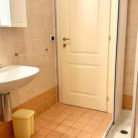 N219 - Numana, Ampio Bilocale In Centro Con Posto Auto Appartement *